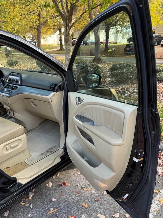 2009 Honda Odyssey - Image 9 of 15