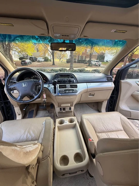 2009 Honda Odyssey - Image 12 of 15