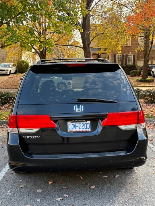 2009 Honda Odyssey - Image 2 of 15
