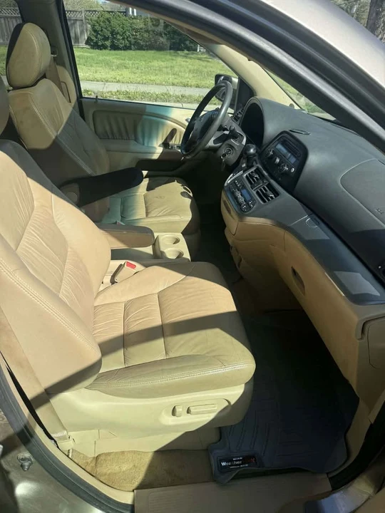 2009 Honda Odyssey - Image 6 of 16