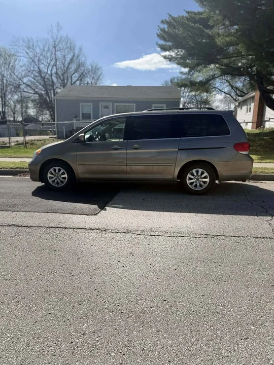2009 Honda Odyssey - Image 3 of 16