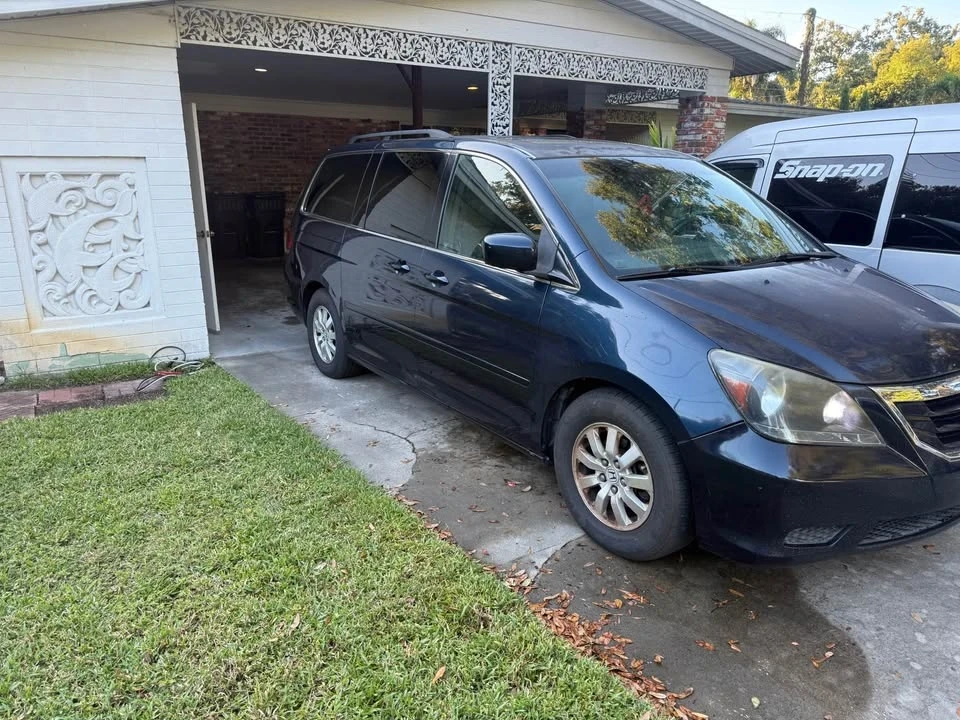 2009 Honda Odyssey - Image 3 of 4