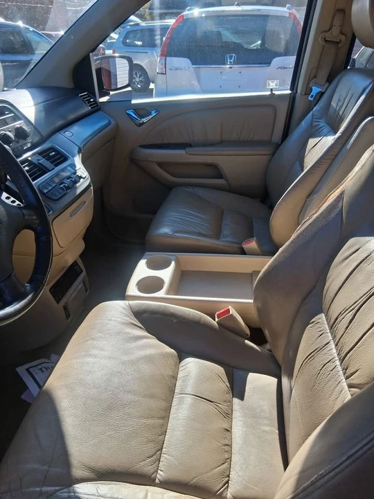 2009 Honda Odyssey - Image 8 of 11