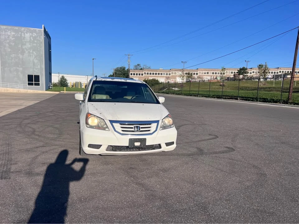 2009 Honda Odyssey - Image 3 of 10