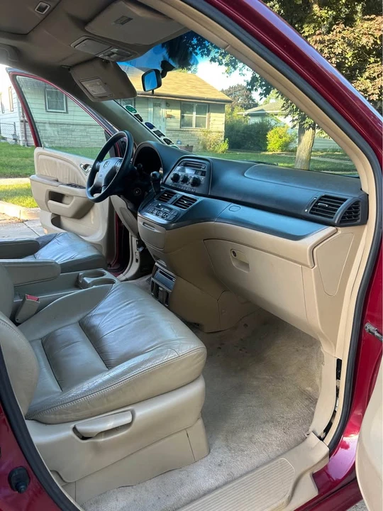 2009 Honda Odyssey - Image 11 of 16