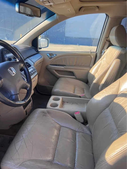 2009 Honda Odyssey - Image 5 of 10
