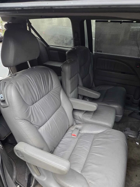 2009 Honda Odyssey - Image 2 of 5