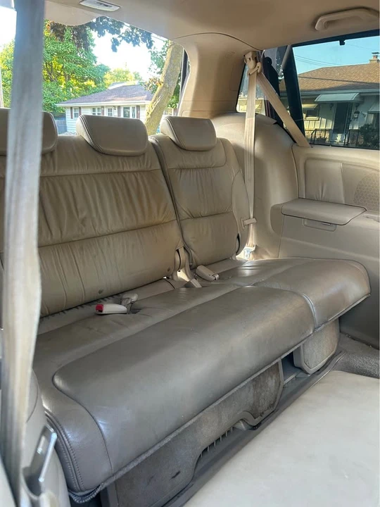 2009 Honda Odyssey - Image 15 of 16