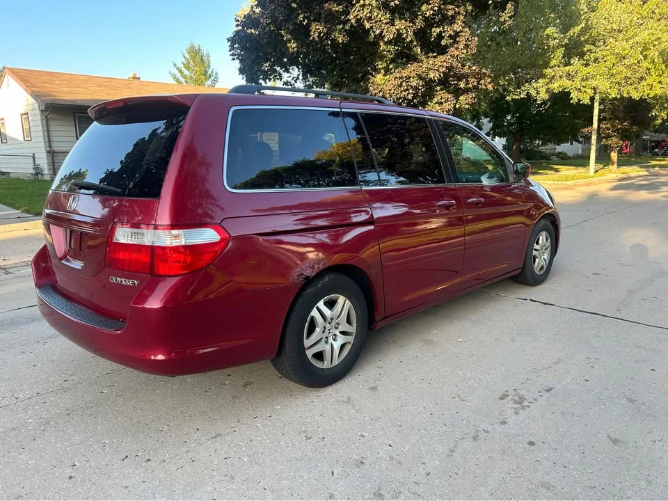 2009 Honda Odyssey - Image 4 of 15