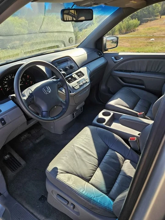 2009 Honda Odyssey - Image 9 of 10