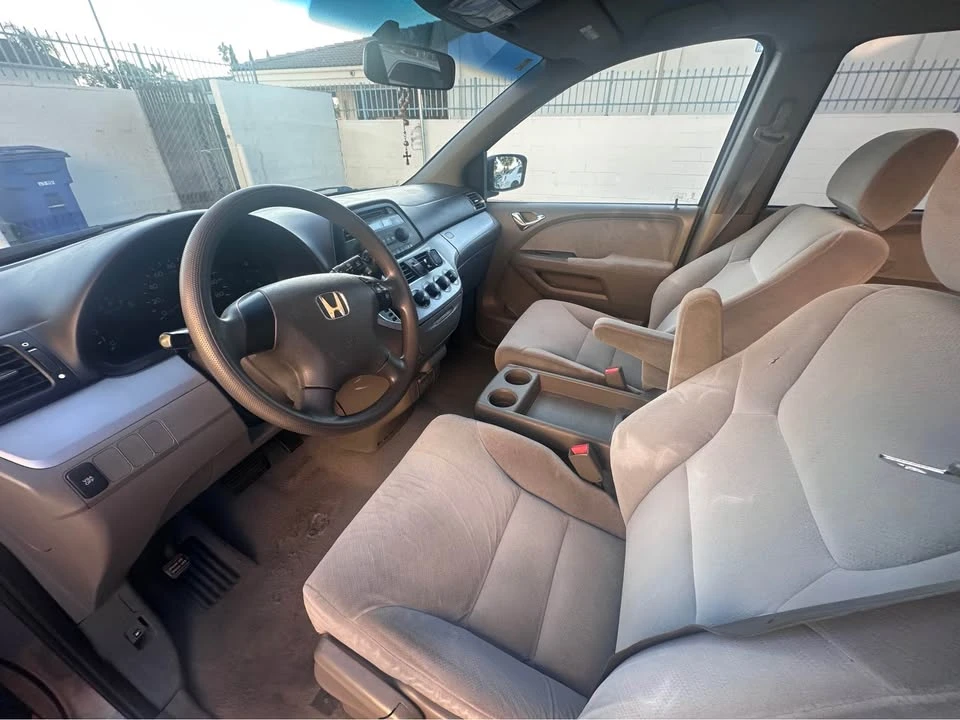 2009 Honda Odyssey - Image 10 of 17