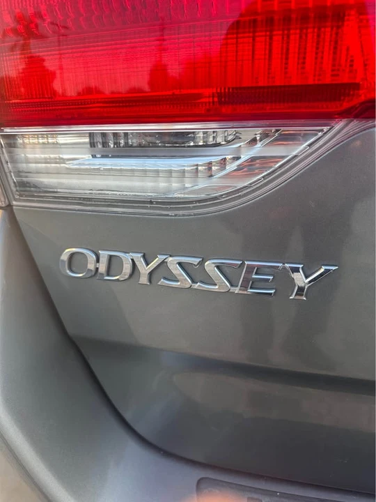 2009 Honda Odyssey - Image 3 of 17
