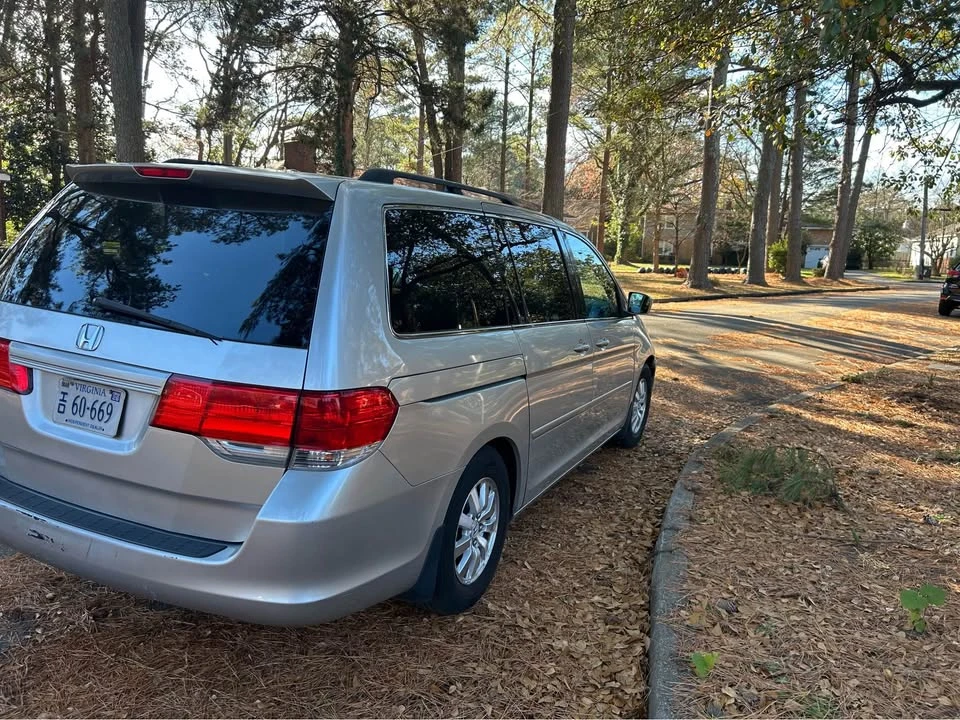 2009 Honda Odyssey - Image 9 of 10