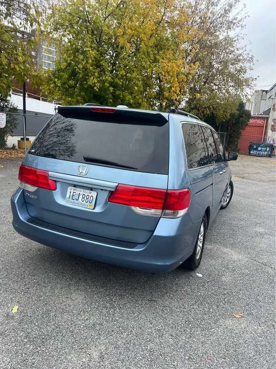2009 Honda Odyssey - Image 19 of 20