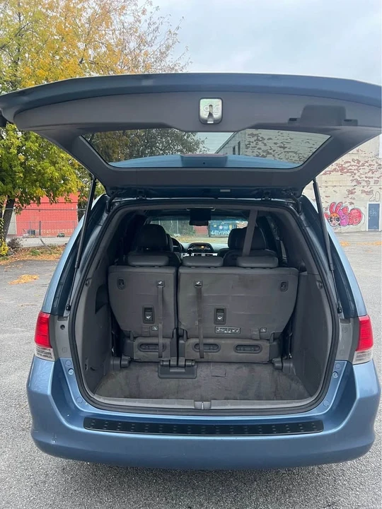 2009 Honda Odyssey - Image 16 of 20