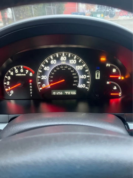 2009 Honda Odyssey - Image 11 of 20