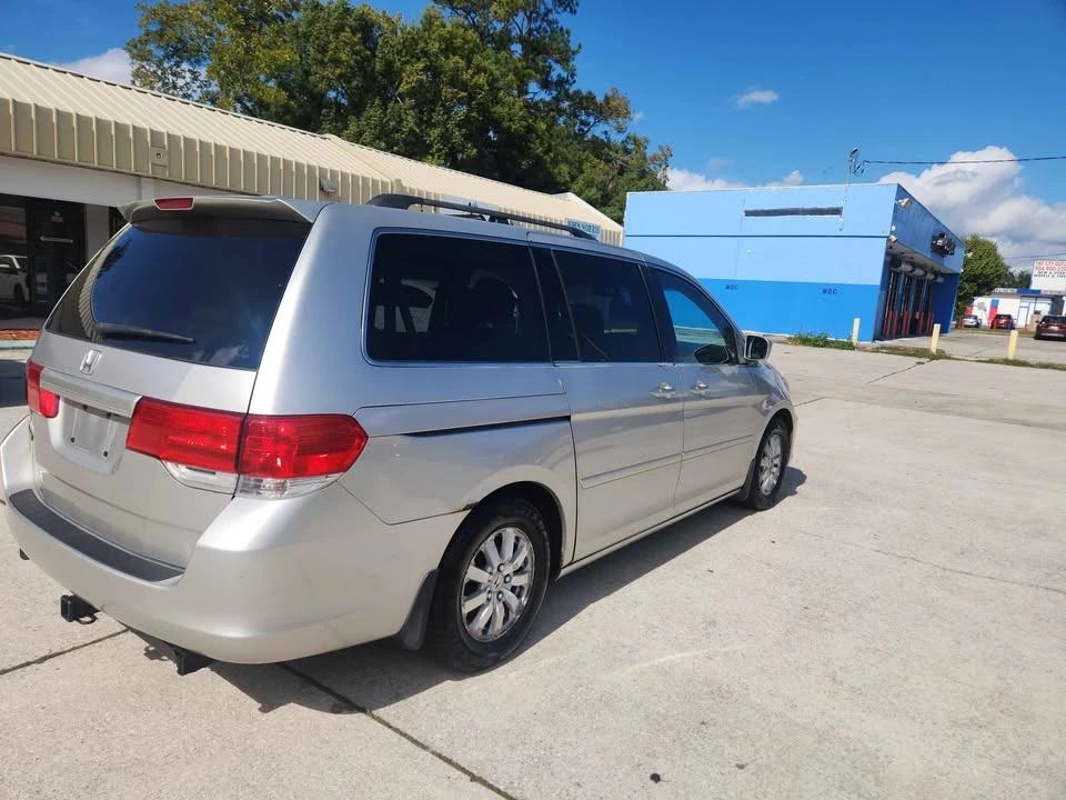 2009 Honda Odyssey - Image 11 of 16