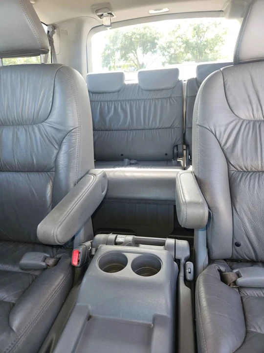 2009 Honda Odyssey - Image 8 of 16
