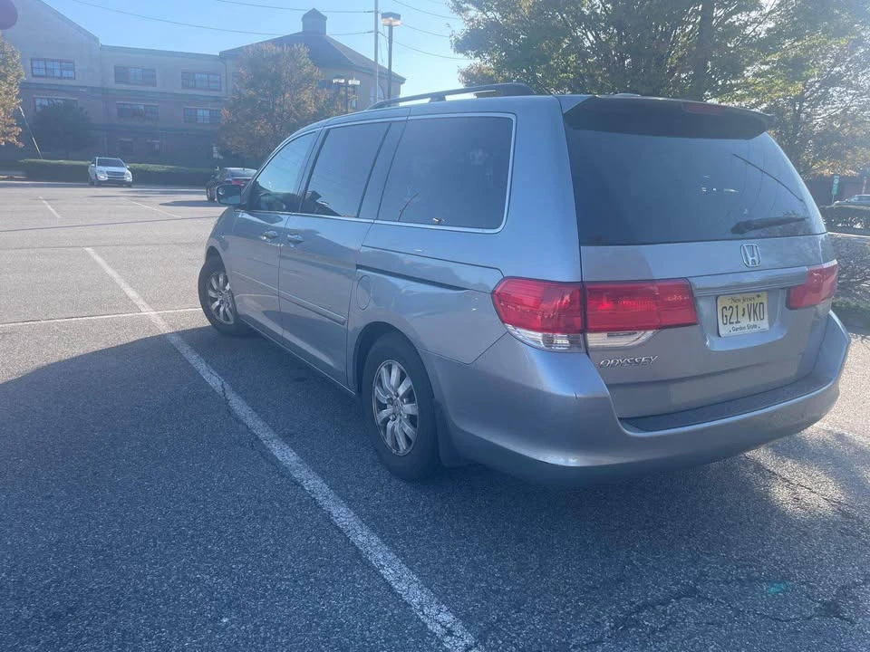 2009 Honda Odyssey - Image 6 of 7