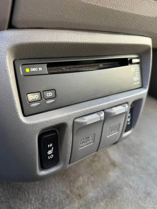 2009 Honda Odyssey - Image 10 of 15