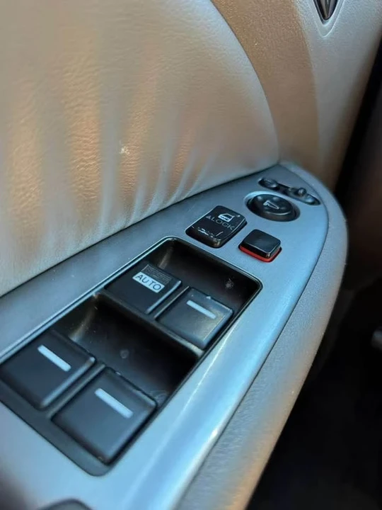 2009 Honda Odyssey - Image 15 of 15