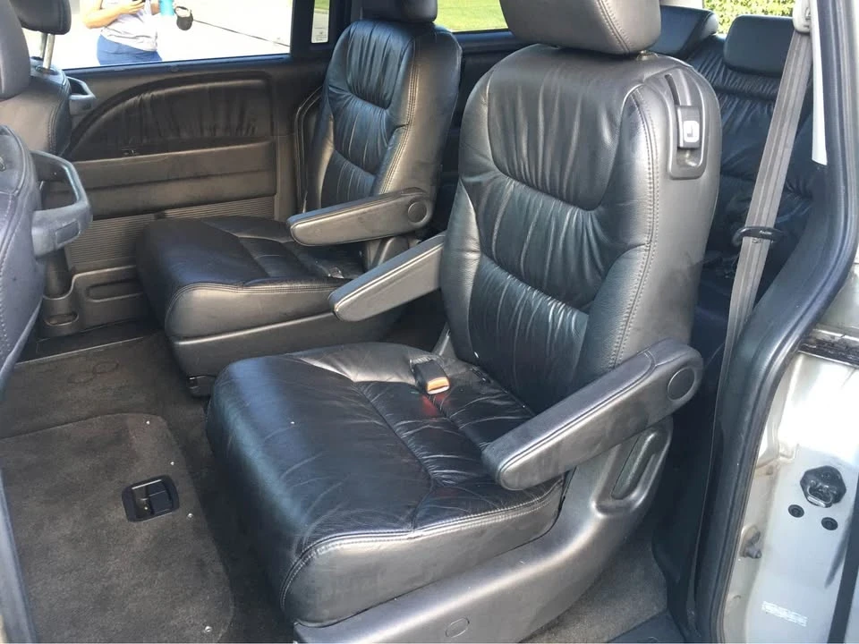 2009 Honda Odyssey - Image 11 of 18