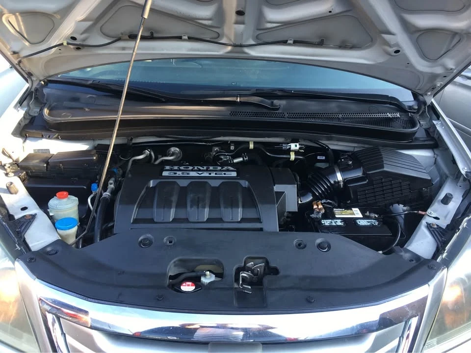 2009 Honda Odyssey - Image 9 of 18