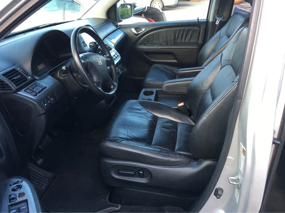 2009 Honda Odyssey - Image 10 of 18