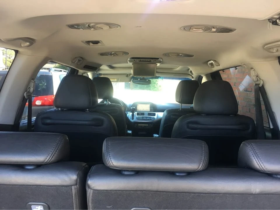 2009 Honda Odyssey - Image 8 of 18