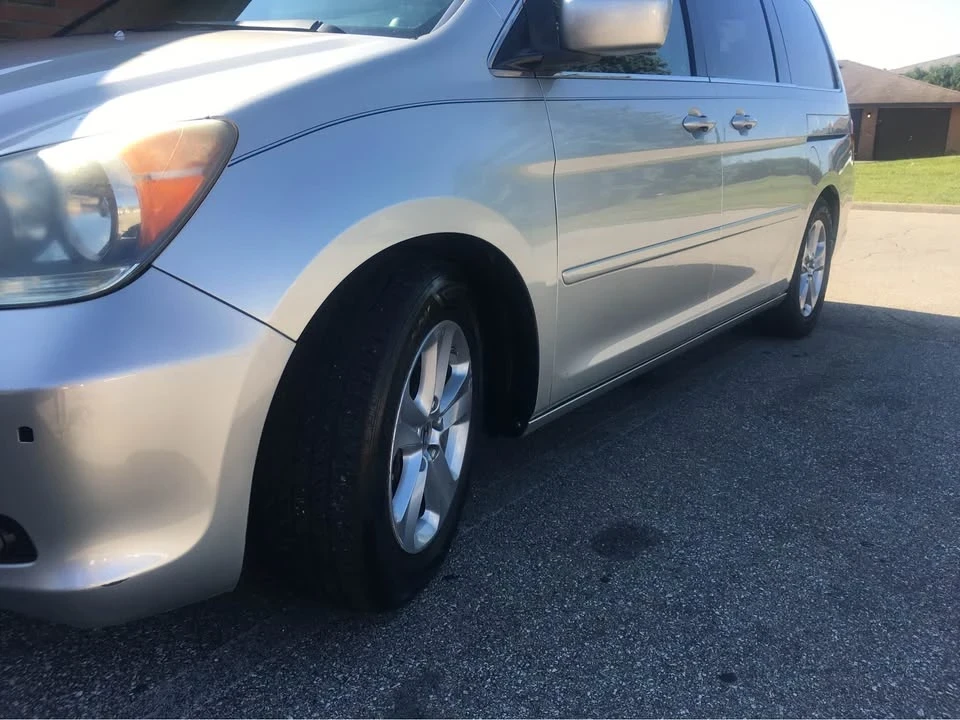 2009 Honda Odyssey - Image 2 of 18