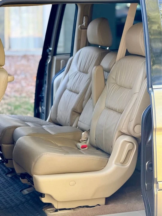 2009 Honda Odyssey - Image 12 of 15