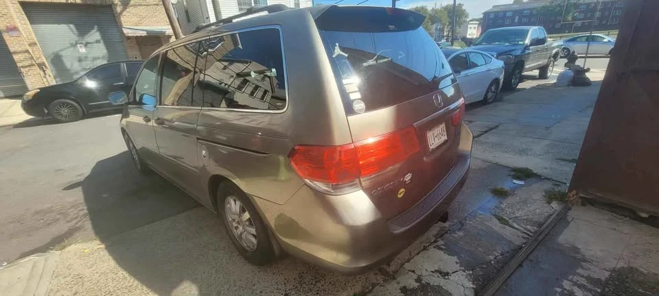 2009 Honda Odyssey - Image 3 of 7