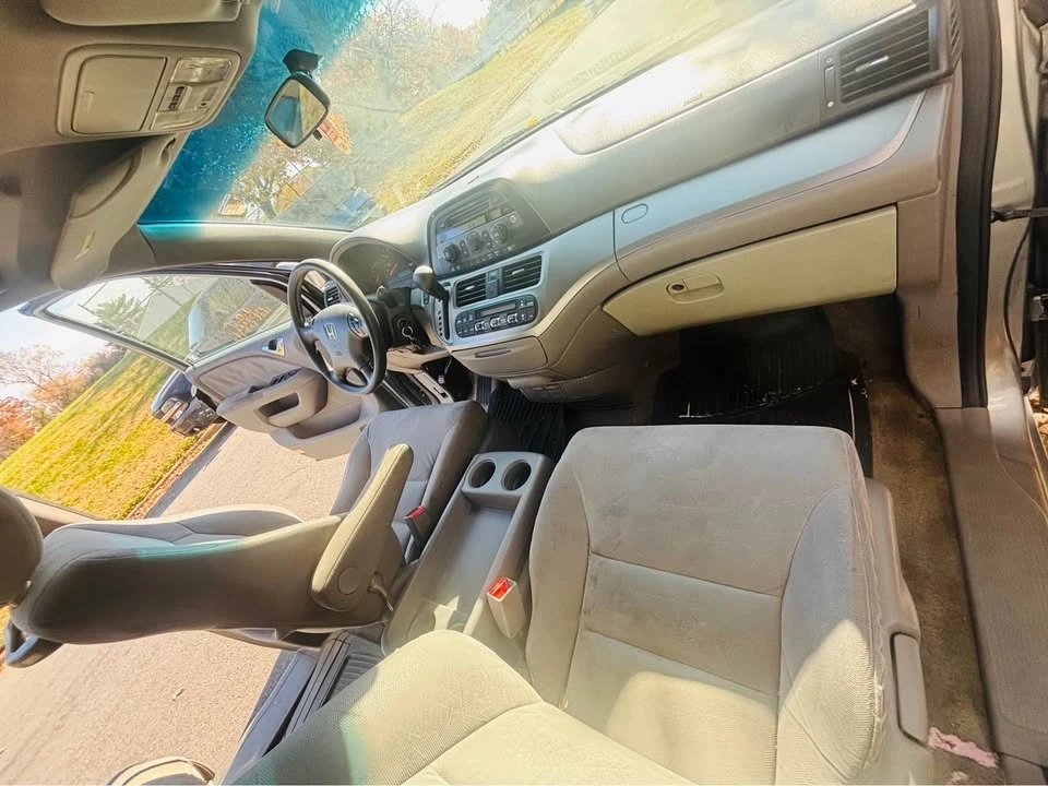2009 Honda Odyssey - Image 5 of 11