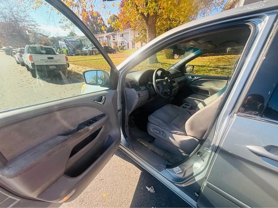2009 Honda Odyssey - Image 6 of 11