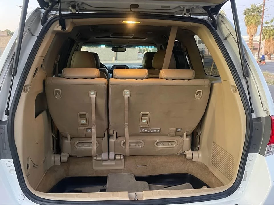 2009 Honda Odyssey - Image 16 of 20