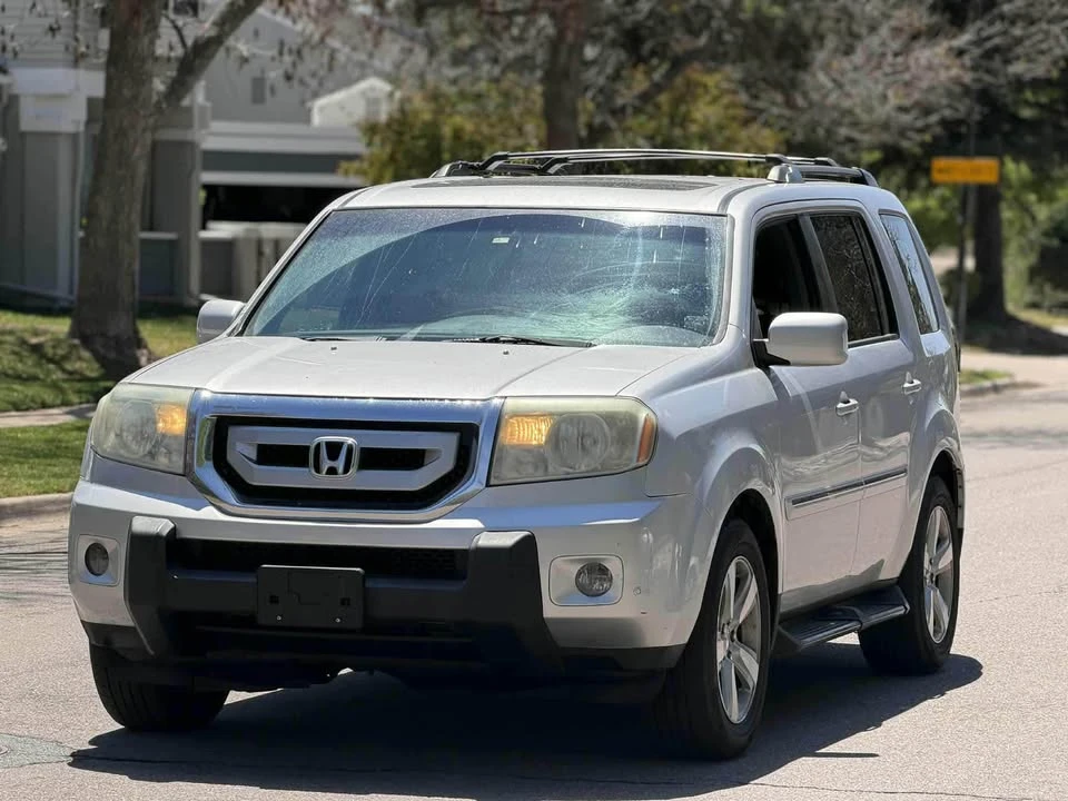 2009 Honda Pilot 2nd Gen - Image 2 of 14