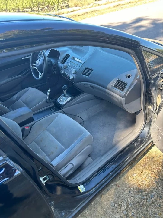 2009 Honda Civic 8th Gen - Image 4 of 10
