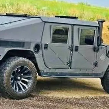 2009 Hummer H1 Slantback Wagon 4D