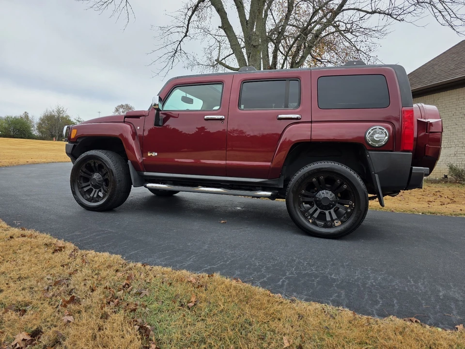 2009 Hummer Hummer H3 - Image 2 of 20
