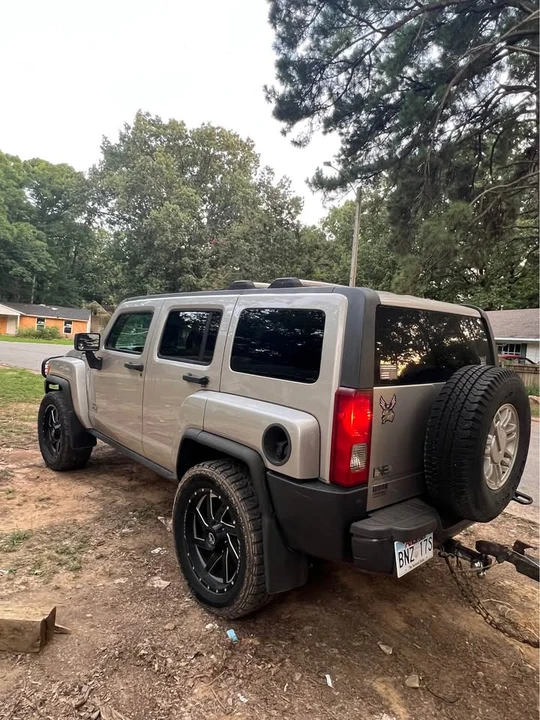 2009 Hummer Hummer H3 - Image 6 of 9
