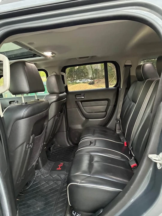 2009 Hummer Hummer H3 - Image 11 of 16