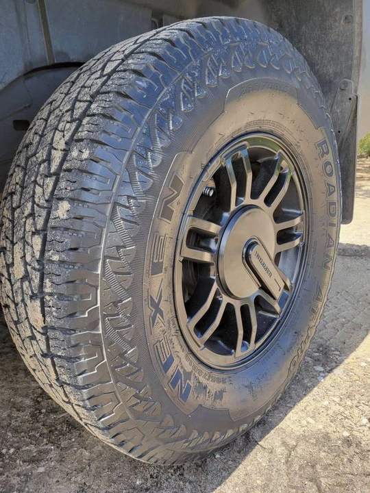 2009 Hummer Hummer H3 - Image 13 of 24