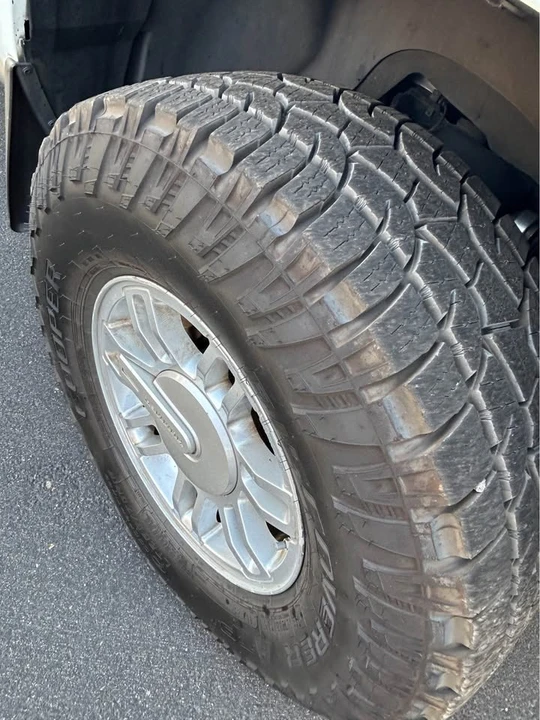 2009 Hummer Hummer H3 - Image 15 of 18