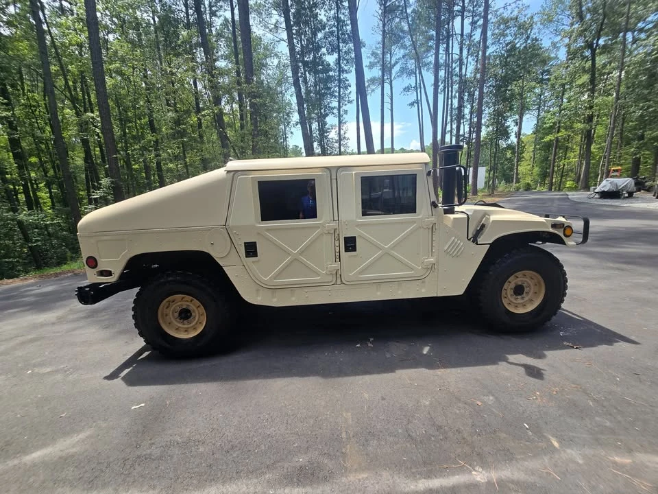2009 Hummer HMMWV - Image 13 of 15