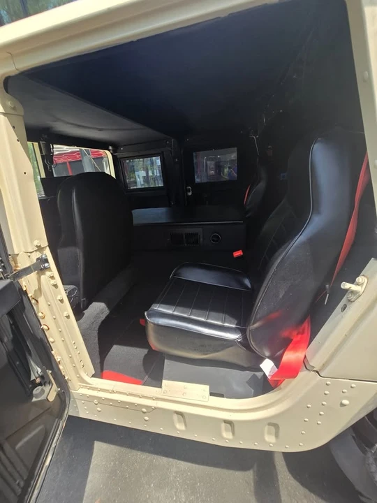 2009 Hummer HMMWV - Image 11 of 15
