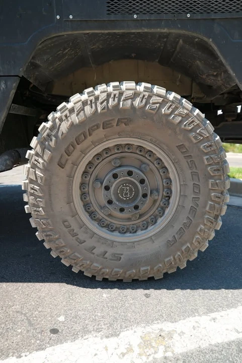 2009 Hummer HMMWV - Image 19 of 20