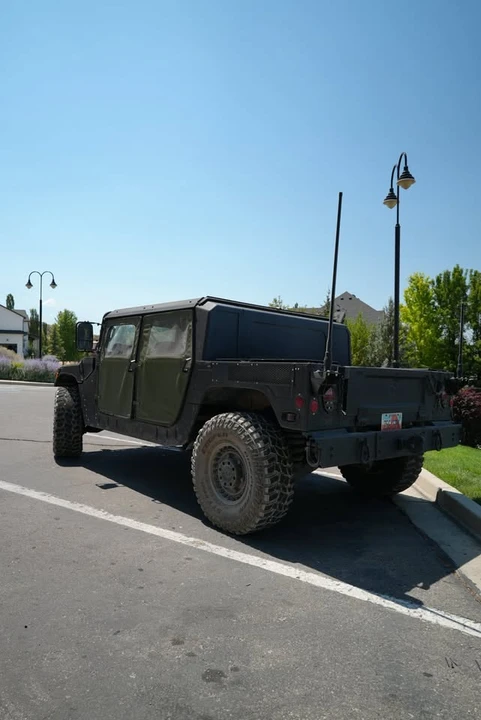 2009 Hummer HMMWV - Image 4 of 20
