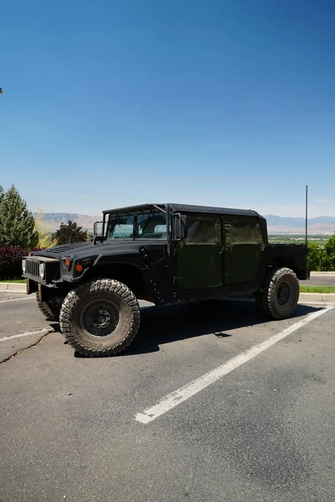 2009 Hummer HMMWV - Image 2 of 20