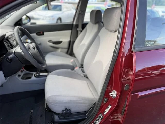 2009 Hyundai Accent - Image 10 of 12