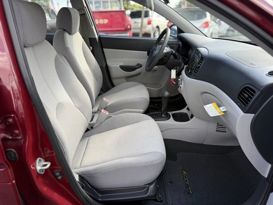2009 Hyundai Accent - Image 19 of 21